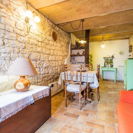 Appartamento Nel Castello Presso Gubbio Fossato di Vico Exterior foto
