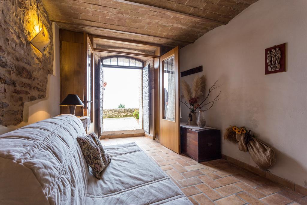 Appartamento Nel Castello Presso Gubbio Fossato di Vico Exterior foto