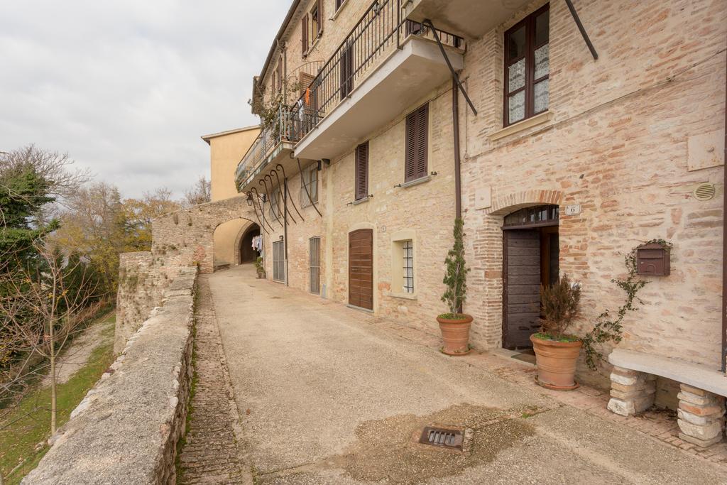 Appartamento Nel Castello Presso Gubbio Fossato di Vico Exterior foto