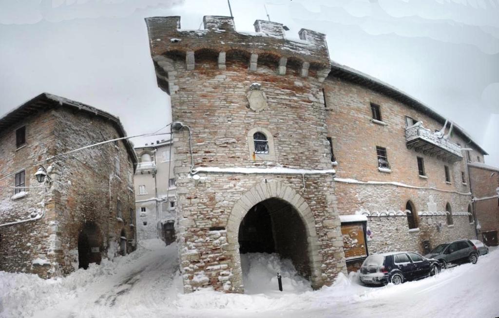 Appartamento Nel Castello Presso Gubbio Fossato di Vico Zimmer foto