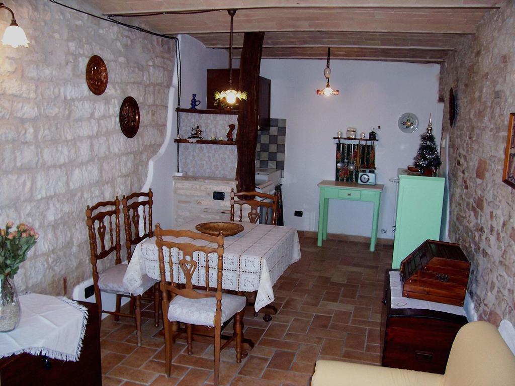 Appartamento Nel Castello Presso Gubbio Fossato di Vico Zimmer foto