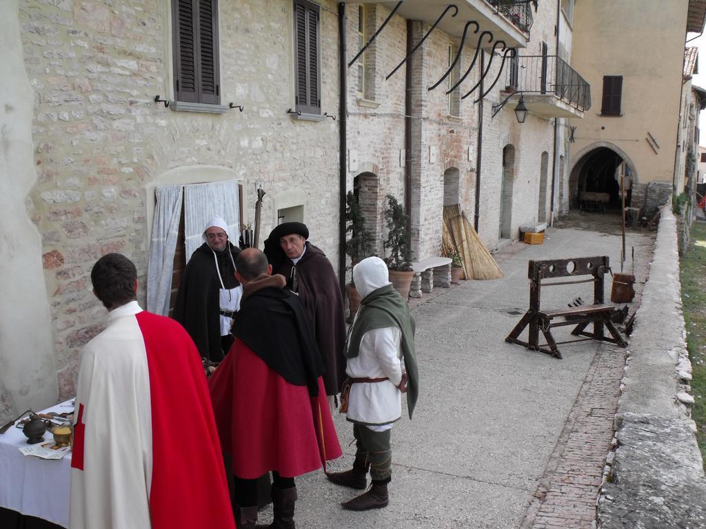 Appartamento Nel Castello Presso Gubbio Fossato di Vico Zimmer foto