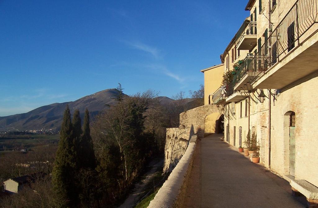 Appartamento Nel Castello Presso Gubbio Fossato di Vico Zimmer foto